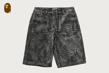 CROC PATTERN LEATHER KNEE LENGTH PANTS