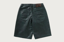 CROC PATTERN LEATHER KNEE LENGTH PANTS