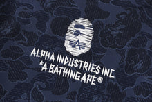 【 BAPE X ALPHA INDUSTRIES 】CREWNECK SWEATER