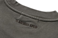 GARMENT DYE ONE POINT RELAXED FIT CREWNECK SWEATSHIRT