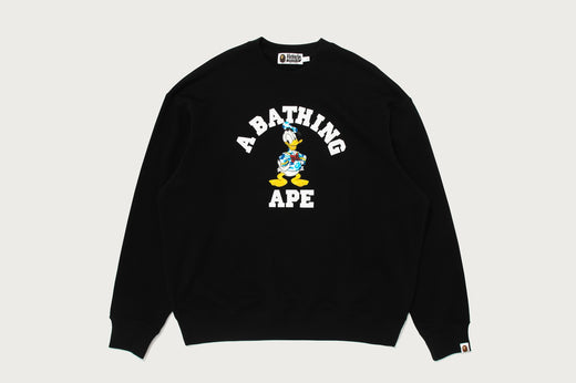 【 BAPE X DISNEY 】DONALD DUCK COLLEGE RELAXED FIT CREWNECK