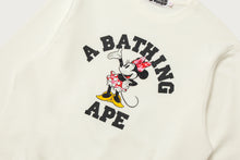【 BAPE X DISNEY 】MINNIE MOUSE COLLEGE CREWNECK SWEATSHIRT