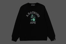 BAPE ONLINE COLLEGE CITY CAMO SWEAT BAPEC