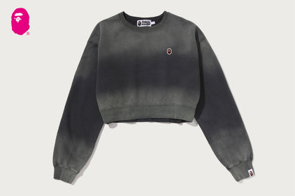 GARMENT DYE ONE POINT CROPPED CREWNECK SWEATSHIRT