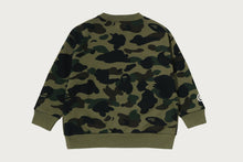 1ST CAMO SHARK RELAXED FIT CREWNECK SWEATSHIRT