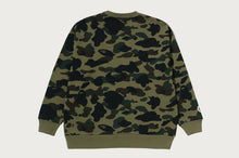 1ST CAMO SHARK RELAXED FIT CREWNECK SWEATSHIRT
