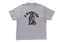 GRAFFITI CHARACTER COLLEGE RELAXED FIT TEE