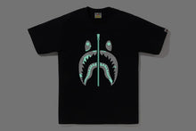 CITY CAMO SHARK TEE