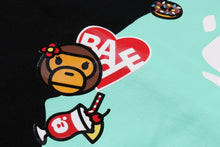 STICKERS ON APE HEAD TEE