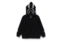 【 BAPE X BOUNTY HUNTER 】MAD SHARK FULL ZIP HOODIE