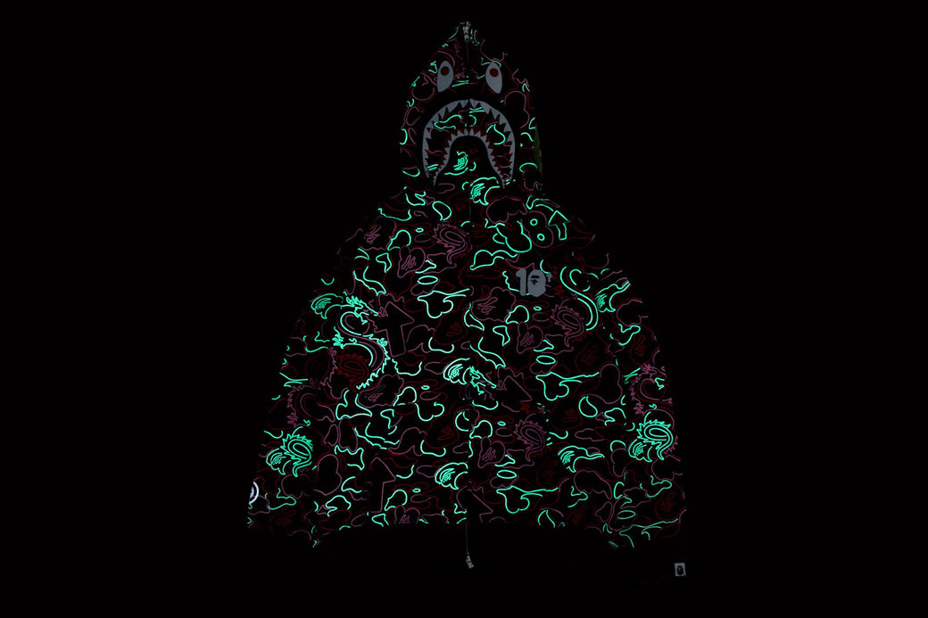 BAPE X 88RISING 】GLOW IN THE DARK CAMO SHARK FULL ZIP