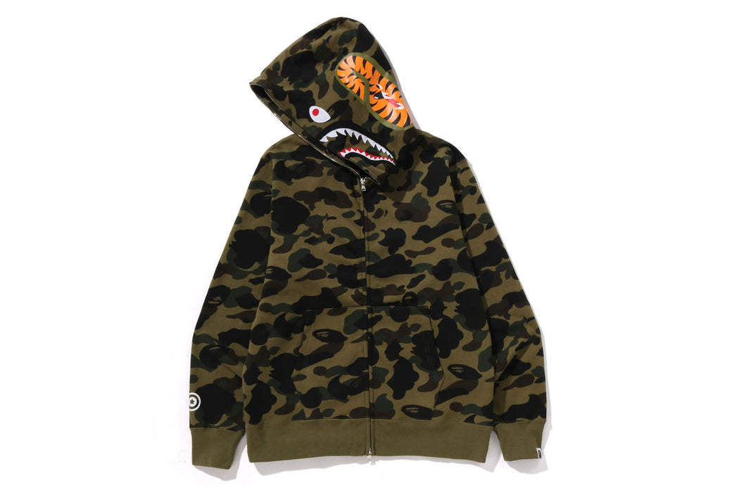 a bathing ape APEE BAPE カモ　ジップパーカー 1ST CAMO SHARK FULL ZIP HOODIE | bape.com