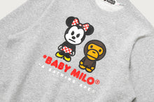 【 BAPE X DISNEY 】MINNIE MOUSE BABY MILO CREWNECK SWEATSHIRT