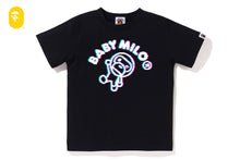 RETRO PIXEL WINKING MILO TEE