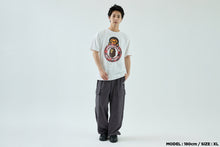 COLOR CAMO MILO ON BUSY WORKS TEE