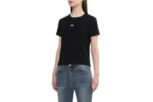 APEE BADGE CROP TEE