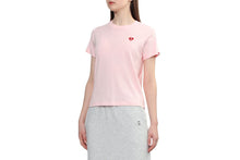 HEART BADGE CROP TEE
