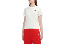 HEART BADGE CROP TEE