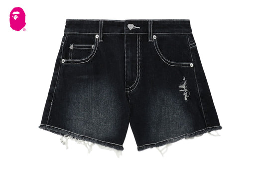 DISTRESSED SHORTS WITH WHITE STITCHING