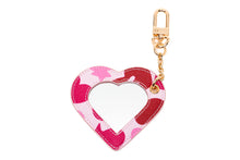CAMO PRINTED HEART MIRROR KEYRING