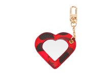 CAMO PRINTED HEART MIRROR KEYRING