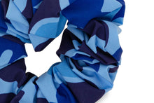 APEE CAMO SCRUNCHIE