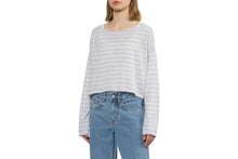 HEART BADGE KNIT SWEAT