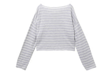 HEART BADGE KNIT SWEAT