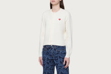 EMBROIDERY HEART BADGE KNIT CARDIGAN