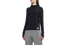 LONG SLEEVE HOODED T-SHIRT