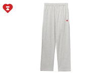 HEART BADGE SWEAT PANTS