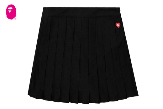 HEART BADGE PLEATED SKIRT SHORTS