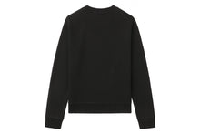 HEART BADGE SWEAT SHIRT