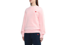 HEART BADGE SWEAT SHIRT