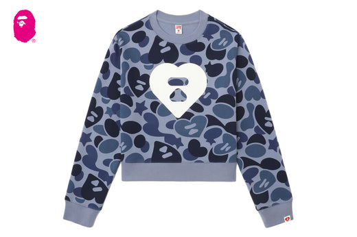 CAMO MONOGRAM BIG HEART PRINT CROP SWEAT SHIRT