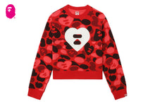 CAMO MONOGRAM BIG HEART PRINT CROP SWEAT SHIRT
