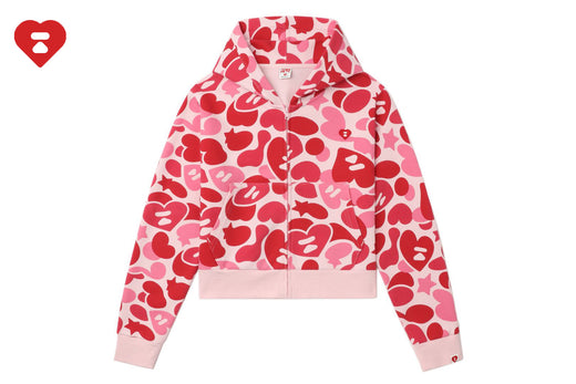 HEART BADGE CAMO HOODED ZIP UP SWEATER