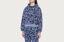 HEART CAMO HOODED ZIP UP SWEATER