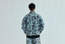 SOLID CAMO JACQUARD DENIM TRUCKER JACKET