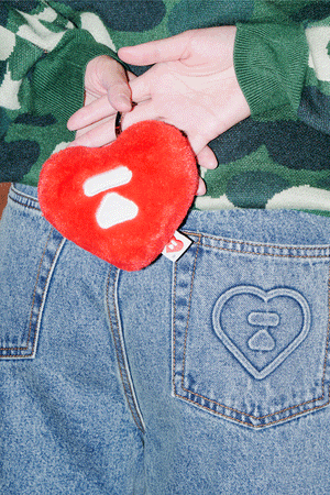 2025 FW APEE LOOKBOOK 10. Click this if you want to open image preview.