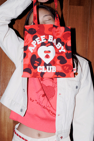 2025 FW APEE LOOKBOOK 11. Click this if you want to open image preview.