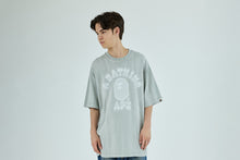BRUSH COLLEGE RELAXED FIT TEE