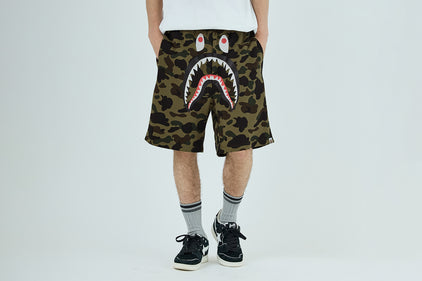 1ST CAMO SHARK SWEAT SHORTS