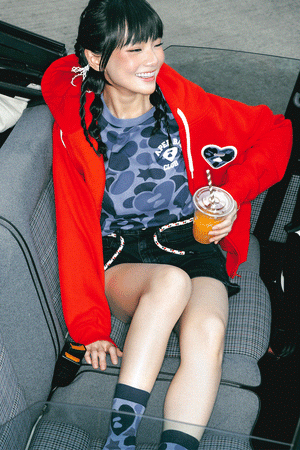 2025 FW APEE LOOKBOOK 7. Click this if you want to open image preview.
