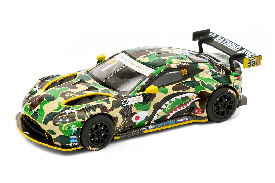 おもちゃ/ぬいぐるみBAPE® x Aston Martin GT3 Model Car