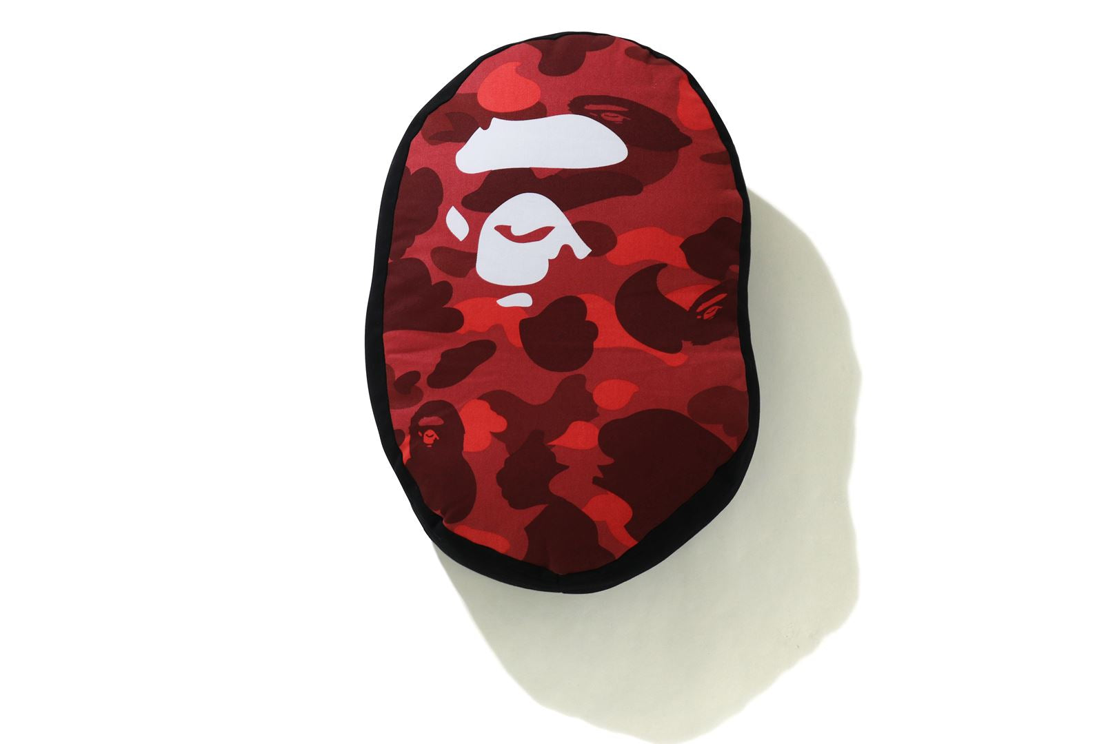 A BATHING APE HEAD CUSHION クッションエイプ ベイプ COLOR CAMO APE HEAD CUSHION | bape.com