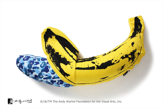 【 BAPE X MEDICOM TOY X ANDY WARHOL 】ABC CAMO BANANA CUSHION M