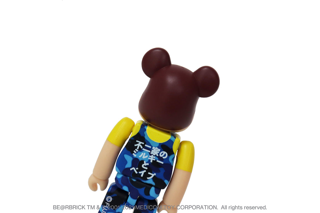 BE@RBRICK BAPE(R) ペコちゃん 100％ &amp; 400％ ブルー BAPE®︎ × FUJIYA ペコちゃん × BE@RBRICK | bape.com