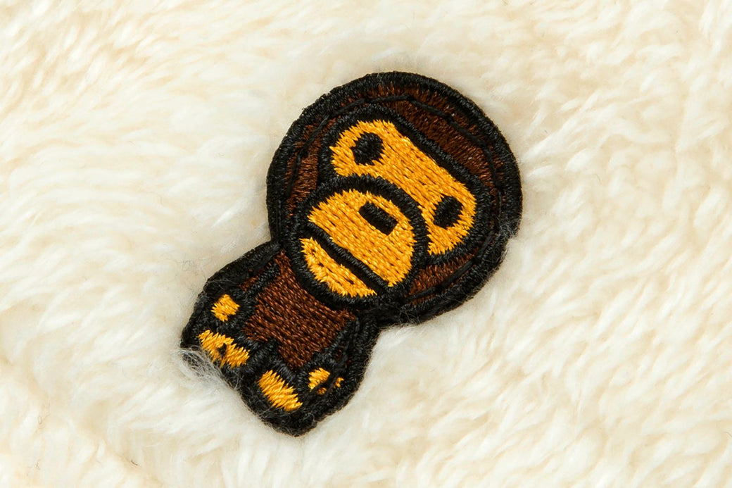 A BATHING APE（アベイシングエイプ）の「BABY MILO PLUSH DOLL